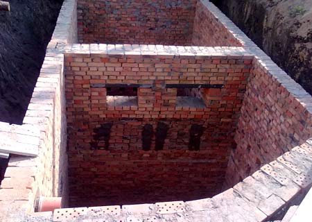 Туалет на даче с выгребной ямой