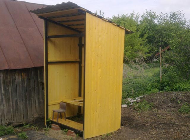 Построить дачный туалет своими руками проекты (72 фото)