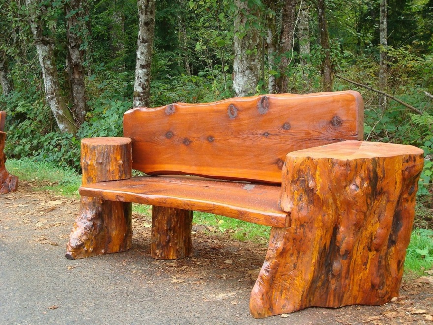 Дачная скамейка из бревна своими руками (фото, пошагово)