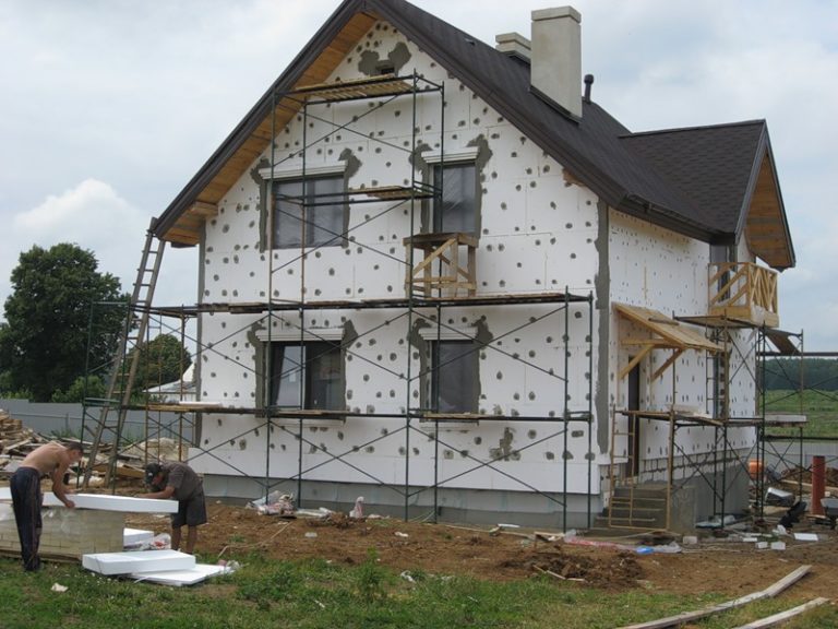 Утепление частного дома изнутри и снаружи своими руками: видео